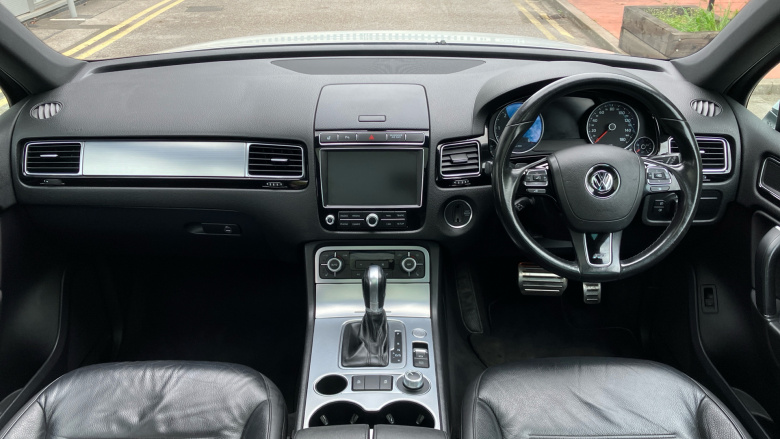 Volkswagen Touareg 3.0 V6 TDI BlueMotion Tech 262 R-Line 5dr Tip Auto Diesel Estate